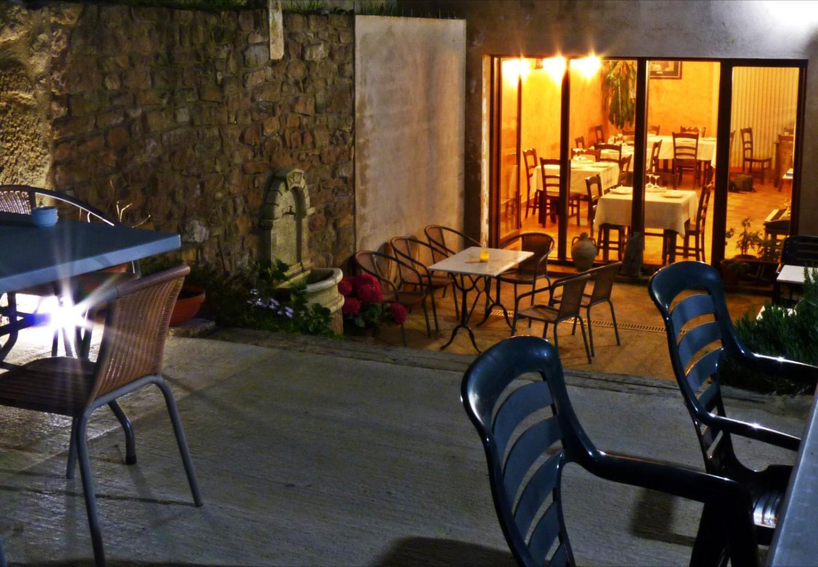 Hostal La Fuente Buera Εξωτερικό φωτογραφία