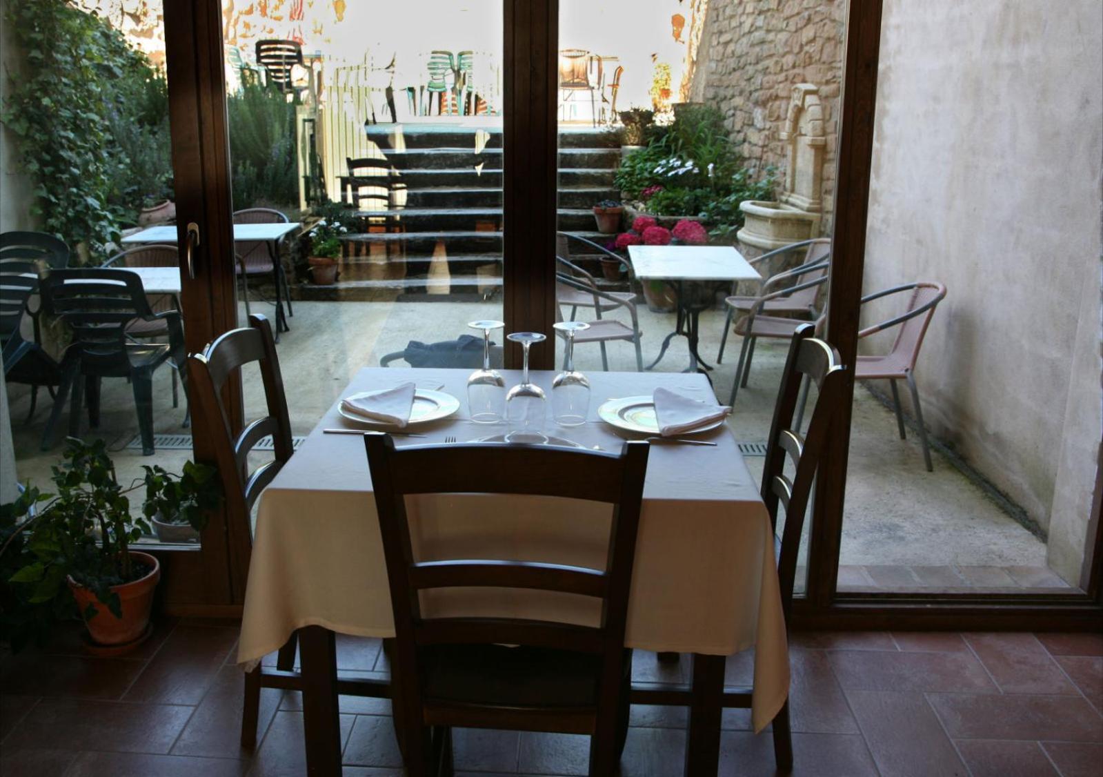 Hostal La Fuente Buera Εξωτερικό φωτογραφία